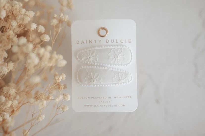 Claudette White Embroidery Daisy Hair Clips